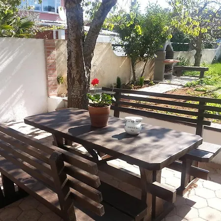 Drenovica * بولا