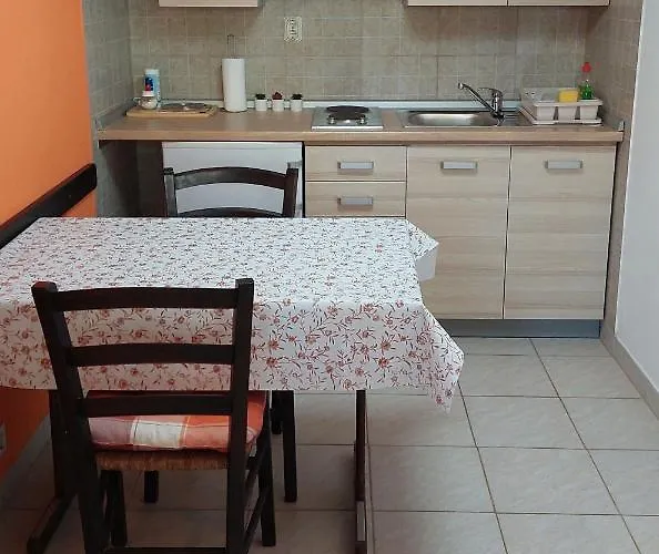 Drenovica * Pula